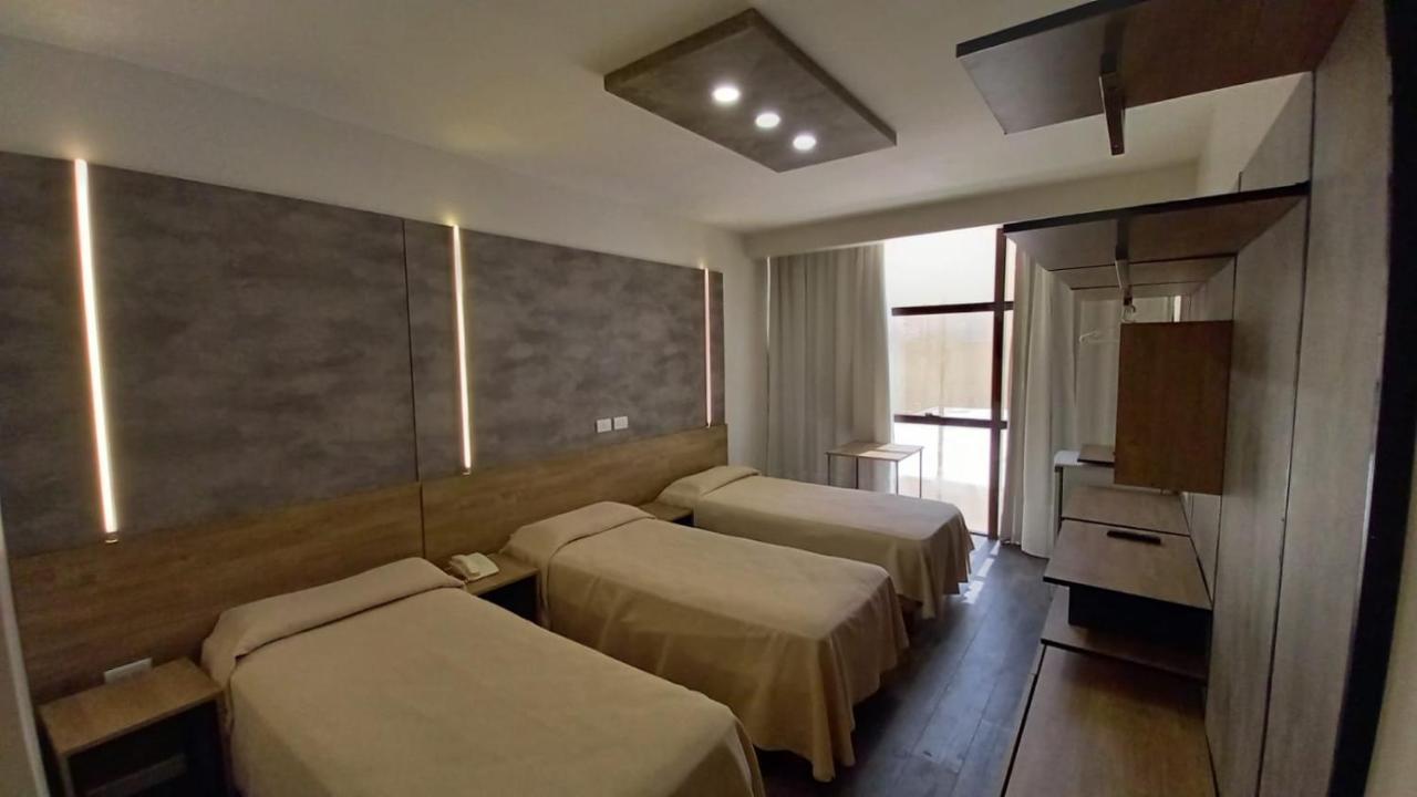 Hotel Versailles Μαρ ντελ Πλάτα Εξωτερικό φωτογραφία